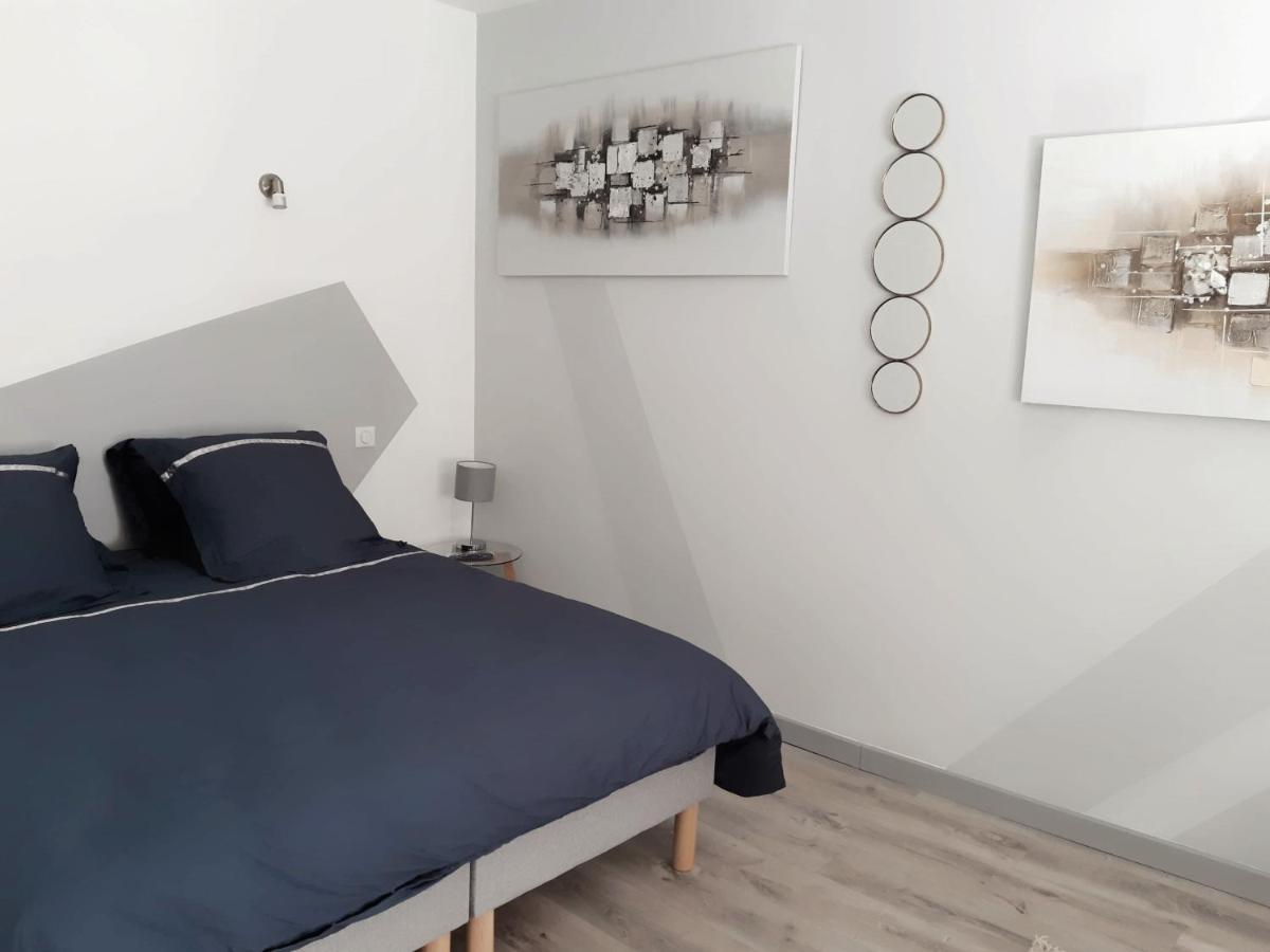 Appartamento La Cour Charleville-Mézières Esterno foto